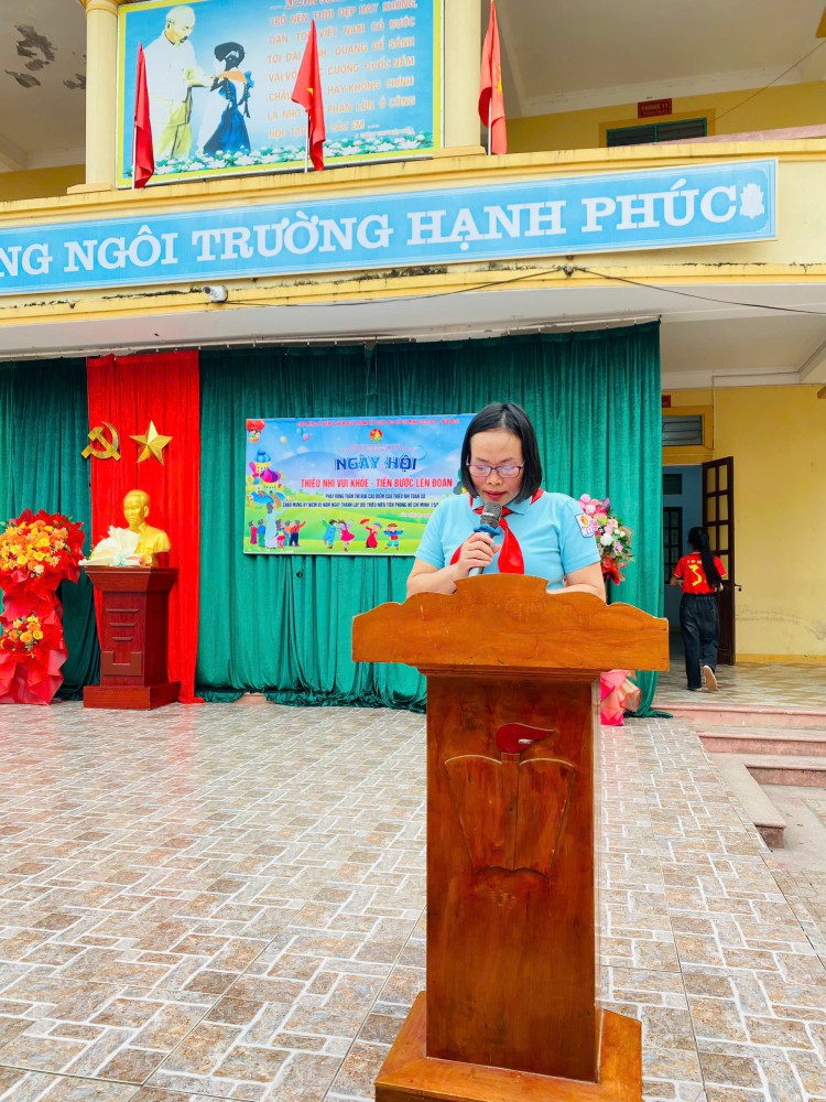 tổng phụ trach
